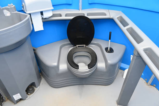 Best Construction site porta potty rental  in Farmers Loop, AK